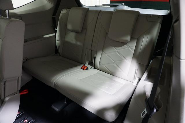 used 2025 Volkswagen Atlas car, priced at $42,998