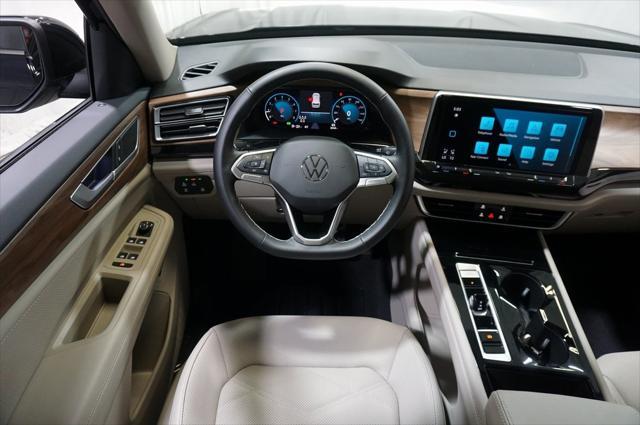 used 2025 Volkswagen Atlas car, priced at $42,998