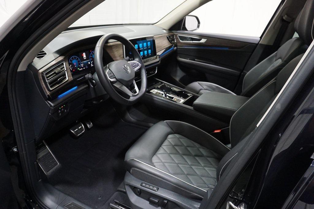 used 2025 Volkswagen Atlas car, priced at $46,490