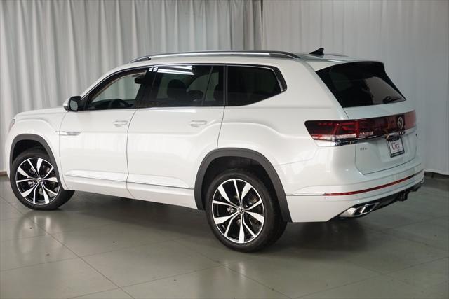 new 2025 Volkswagen Atlas car, priced at $52,348