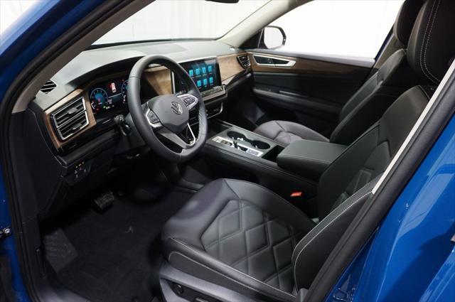 new 2025 Volkswagen Atlas car, priced at $38,506