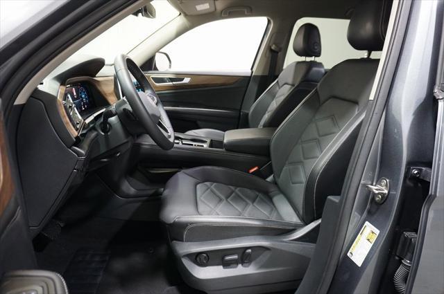 used 2024 Volkswagen Atlas car, priced at $33,998