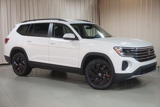 new 2024 Volkswagen Atlas car, priced at $40,765