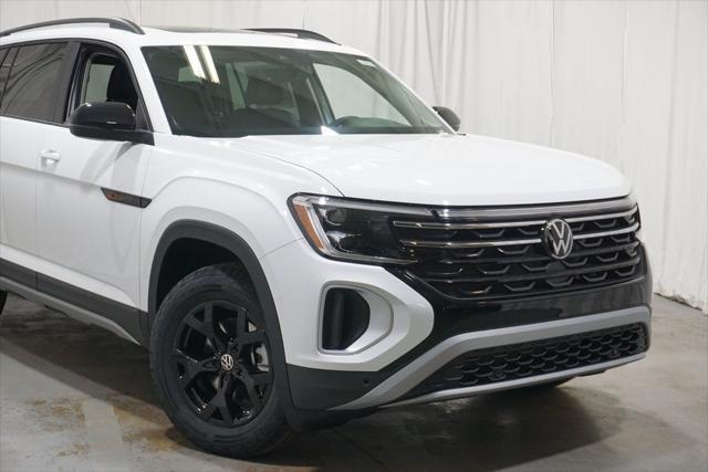 new 2025 Volkswagen Atlas car, priced at $45,404