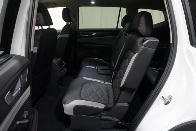 new 2025 Volkswagen Atlas car, priced at $45,404