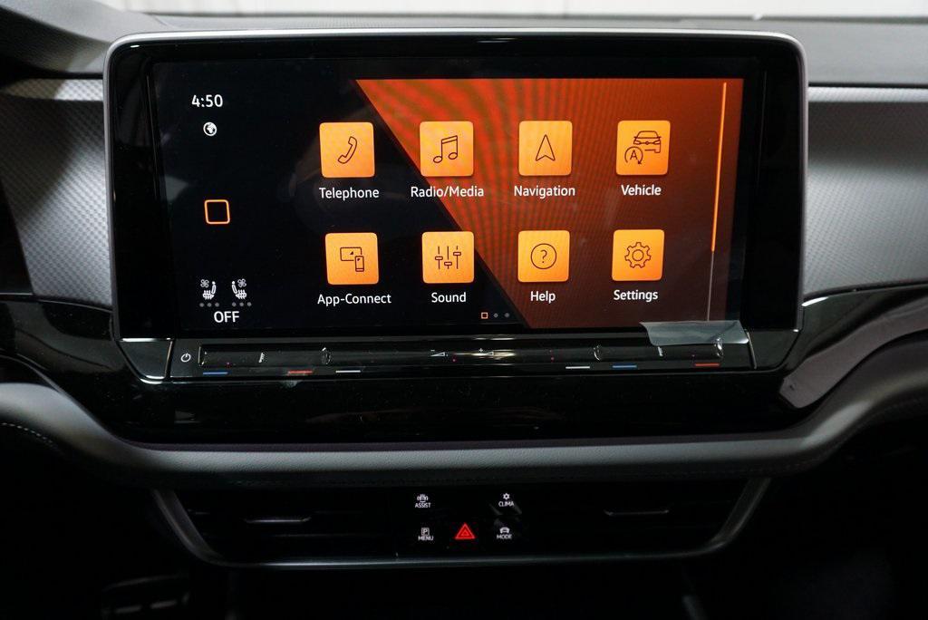 new 2025 Volkswagen Atlas car, priced at $41,654