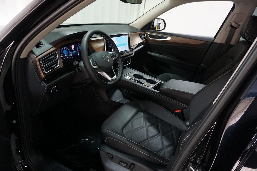 new 2025 Volkswagen Atlas car, priced at $37,506