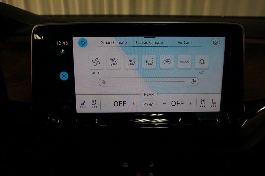 new 2025 Volkswagen Atlas car, priced at $37,506