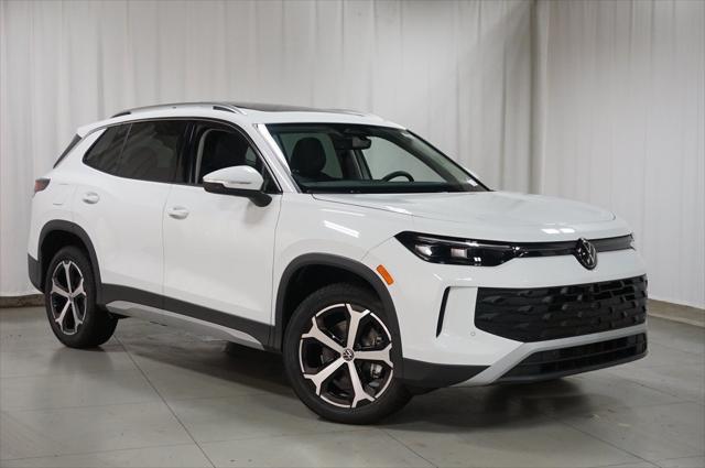 new 2025 Volkswagen Tiguan car, priced at $37,121