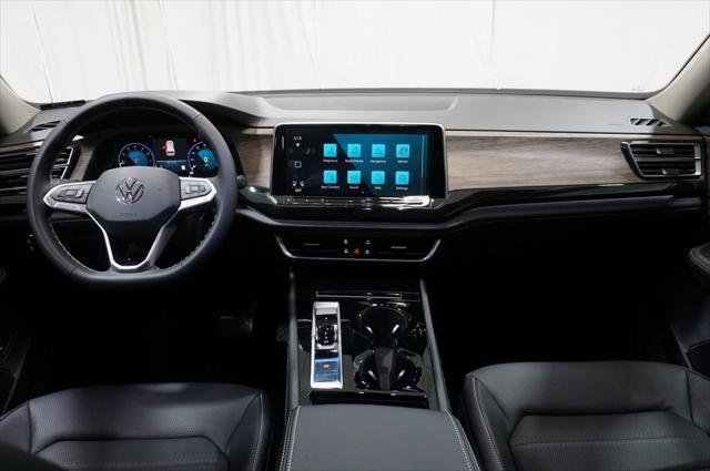 new 2025 Volkswagen Atlas car, priced at $47,607
