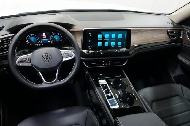 new 2025 Volkswagen Atlas car, priced at $47,607