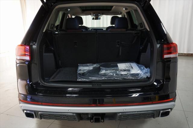 new 2025 Volkswagen Atlas car, priced at $45,502