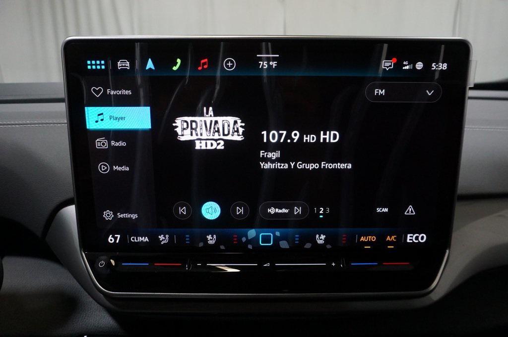 new 2025 Volkswagen ID.4 car, priced at $50,040