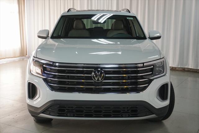 new 2025 Volkswagen Atlas car, priced at $45,073