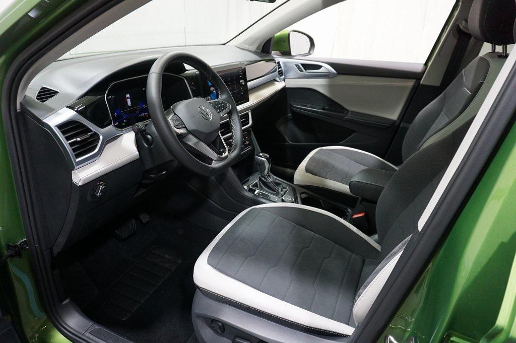 new 2025 Volkswagen Taos car, priced at $30,906