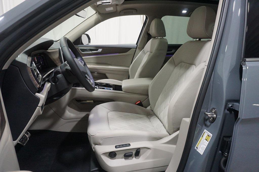 new 2026 Volkswagen Atlas car, priced at $56,786