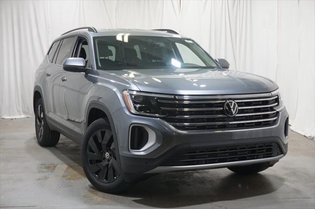 new 2025 Volkswagen Atlas car, priced at $43,616