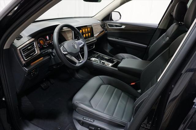 new 2025 Volkswagen Atlas car, priced at $47,170