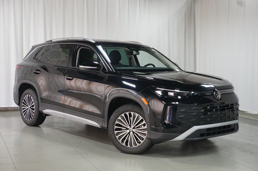 new 2025 Volkswagen Tiguan car, priced at $31,461