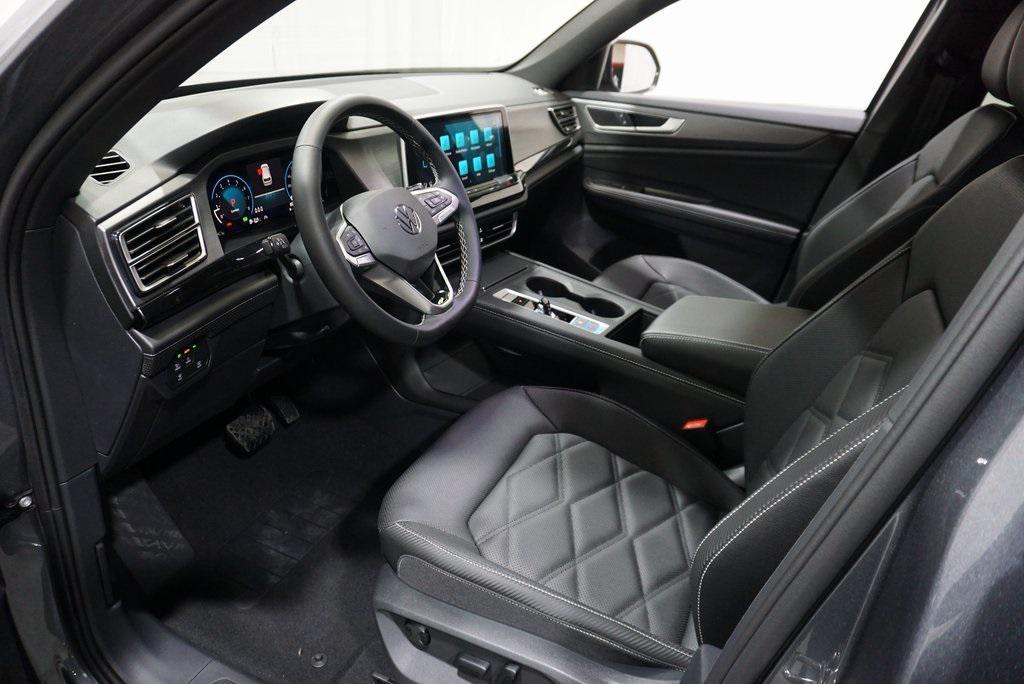 new 2025 Volkswagen Atlas Cross Sport car, priced at $37,634