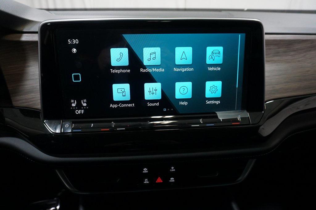 new 2025 Volkswagen Atlas car, priced at $54,348