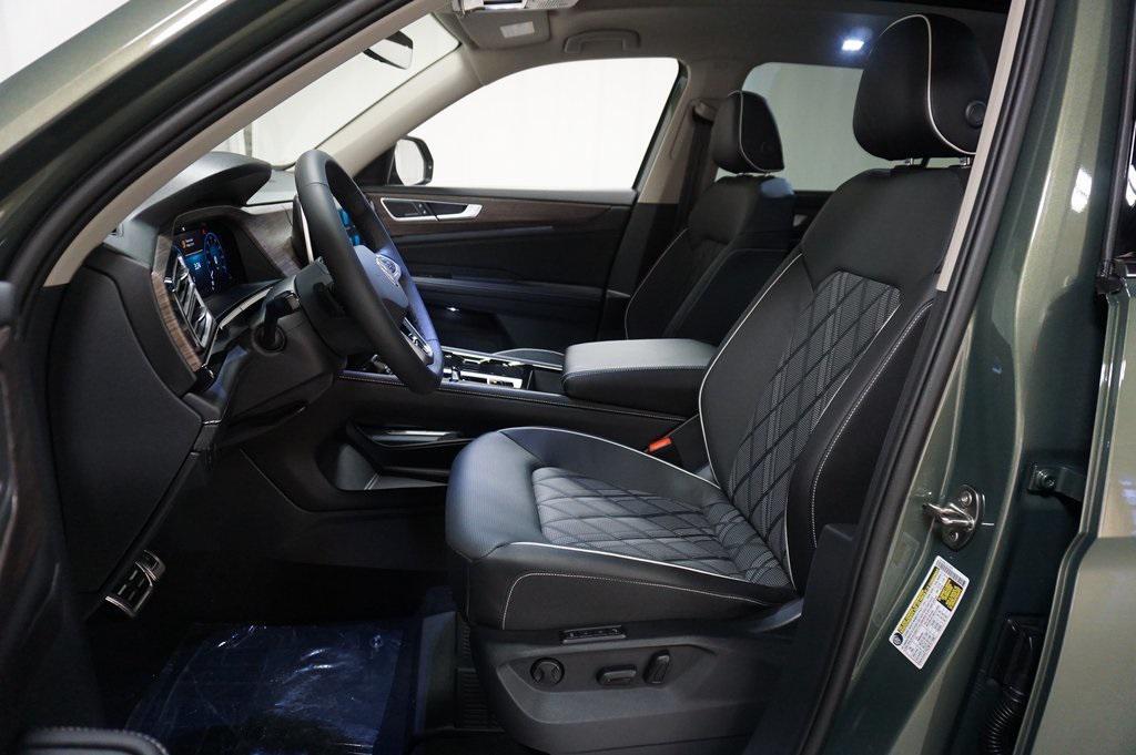 new 2026 Volkswagen Atlas car, priced at $56,331