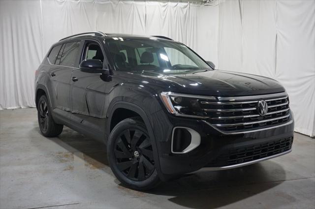 new 2025 Volkswagen Atlas car, priced at $45,648