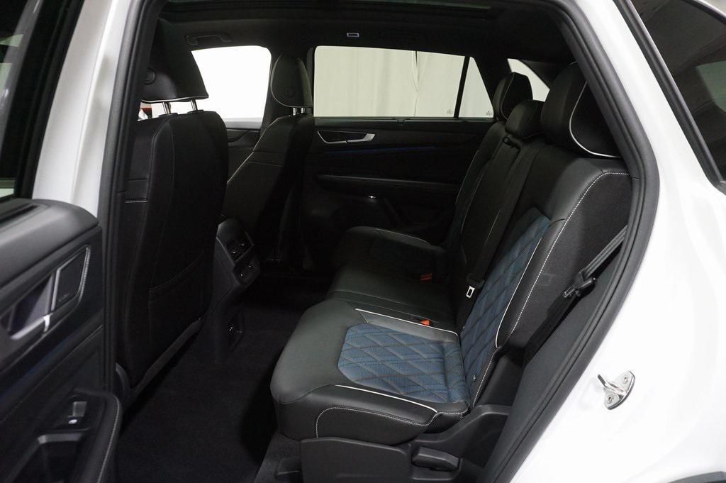 used 2025 Volkswagen Atlas Cross Sport car, priced at $42,990