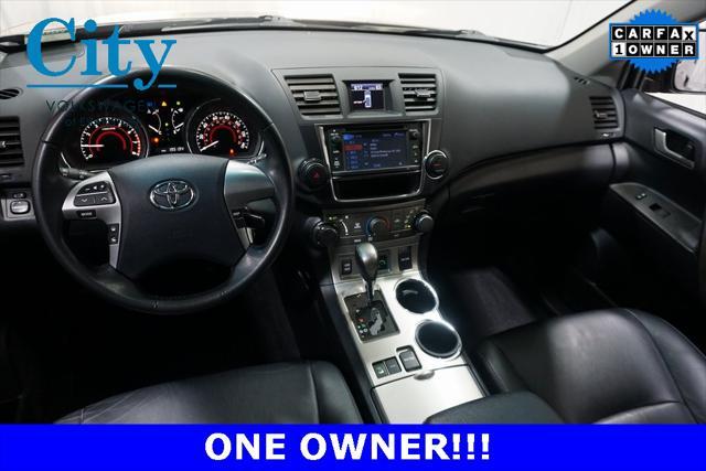 used 2013 Toyota Highlander car, priced at $9,600