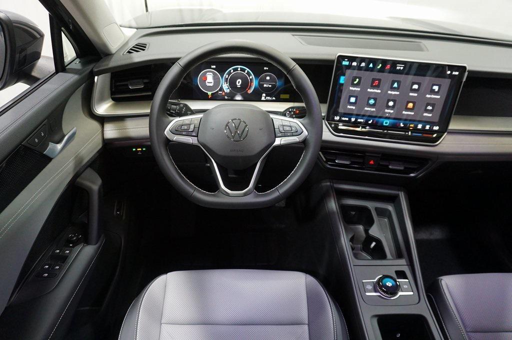 new 2025 Volkswagen Tiguan car, priced at $35,409