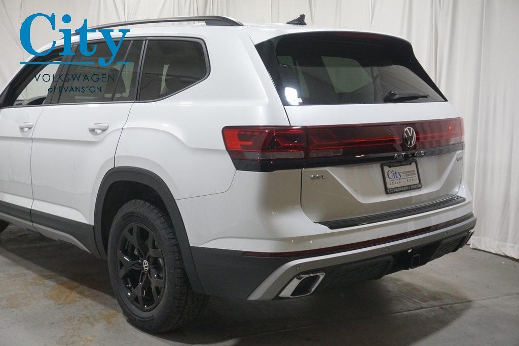 new 2024 Volkswagen Atlas car, priced at $46,625