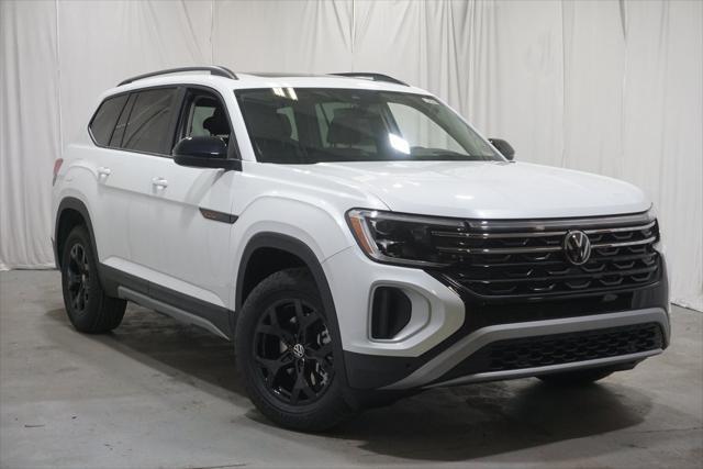 new 2024 Volkswagen Atlas car, priced at $45,625