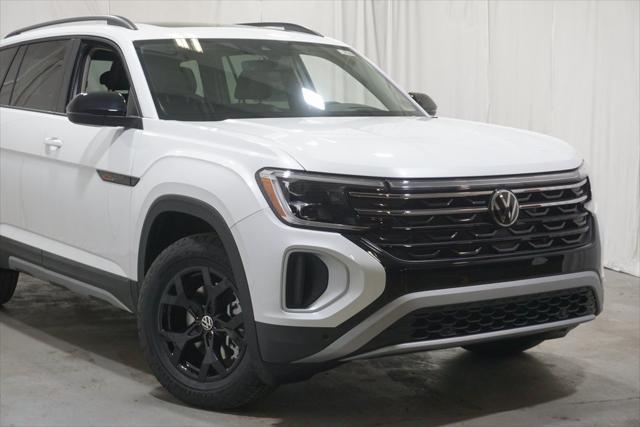 new 2024 Volkswagen Atlas car, priced at $45,625