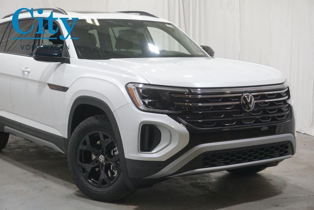 new 2024 Volkswagen Atlas car, priced at $46,625