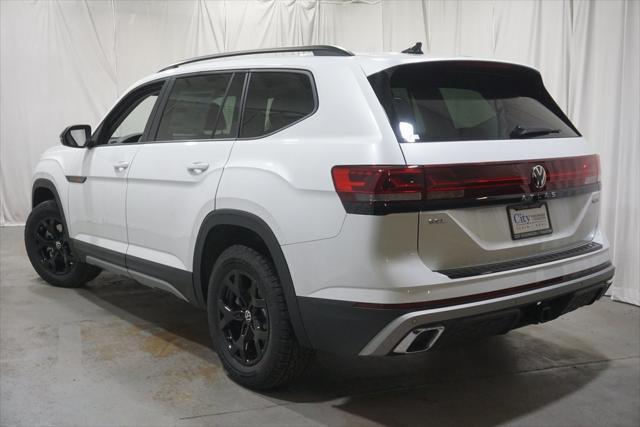 new 2024 Volkswagen Atlas car, priced at $45,625