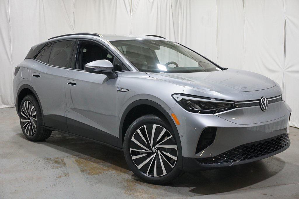 new 2025 Volkswagen ID.4 car, priced at $40,995