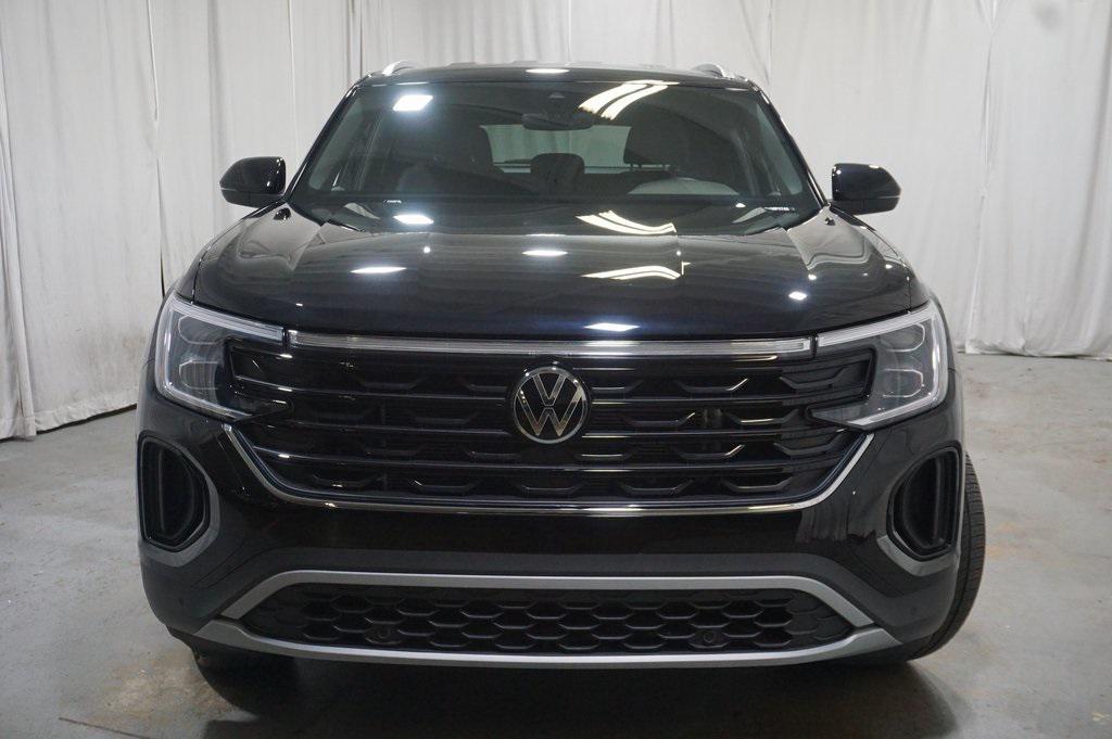 used 2025 Volkswagen Atlas Cross Sport car, priced at $35,990