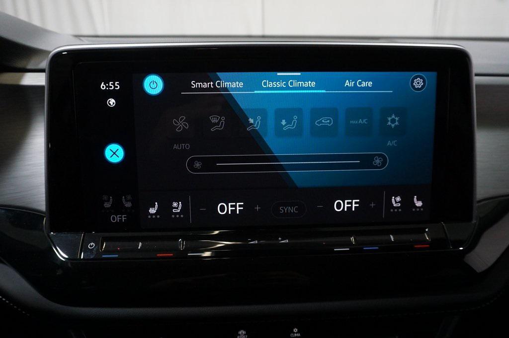 used 2025 Volkswagen Atlas Cross Sport car, priced at $35,990