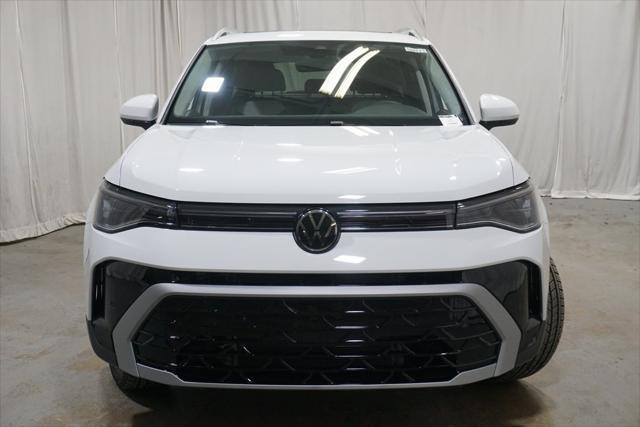 new 2025 Volkswagen Taos car, priced at $34,714