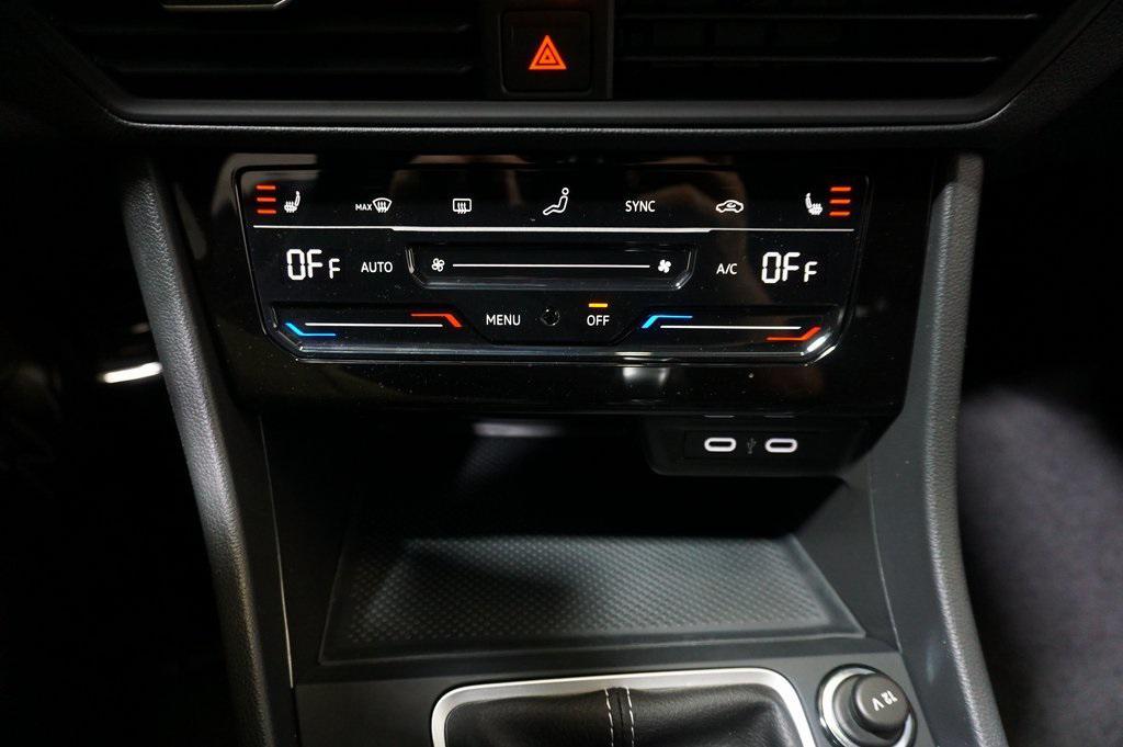 new 2025 Volkswagen Jetta car, priced at $24,961