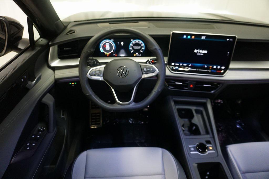 new 2025 Volkswagen Tiguan car, priced at $37,437