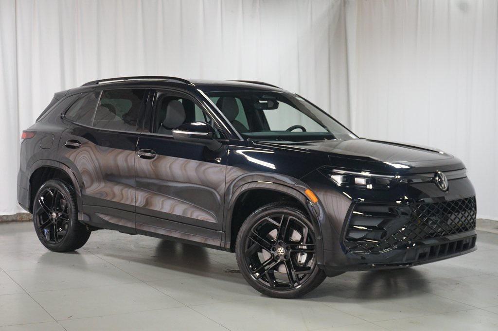 new 2025 Volkswagen Tiguan car, priced at $37,437
