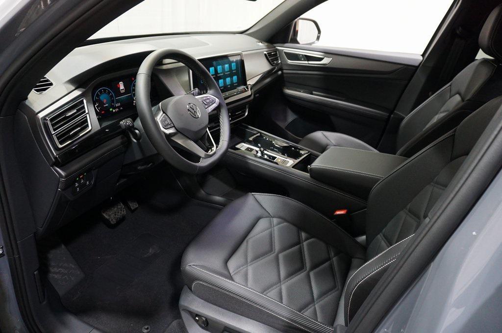 new 2025 Volkswagen Atlas Cross Sport car, priced at $41,008