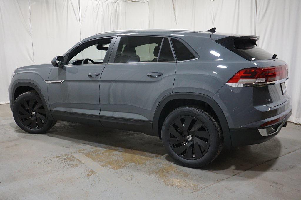 new 2025 Volkswagen Atlas Cross Sport car, priced at $41,008