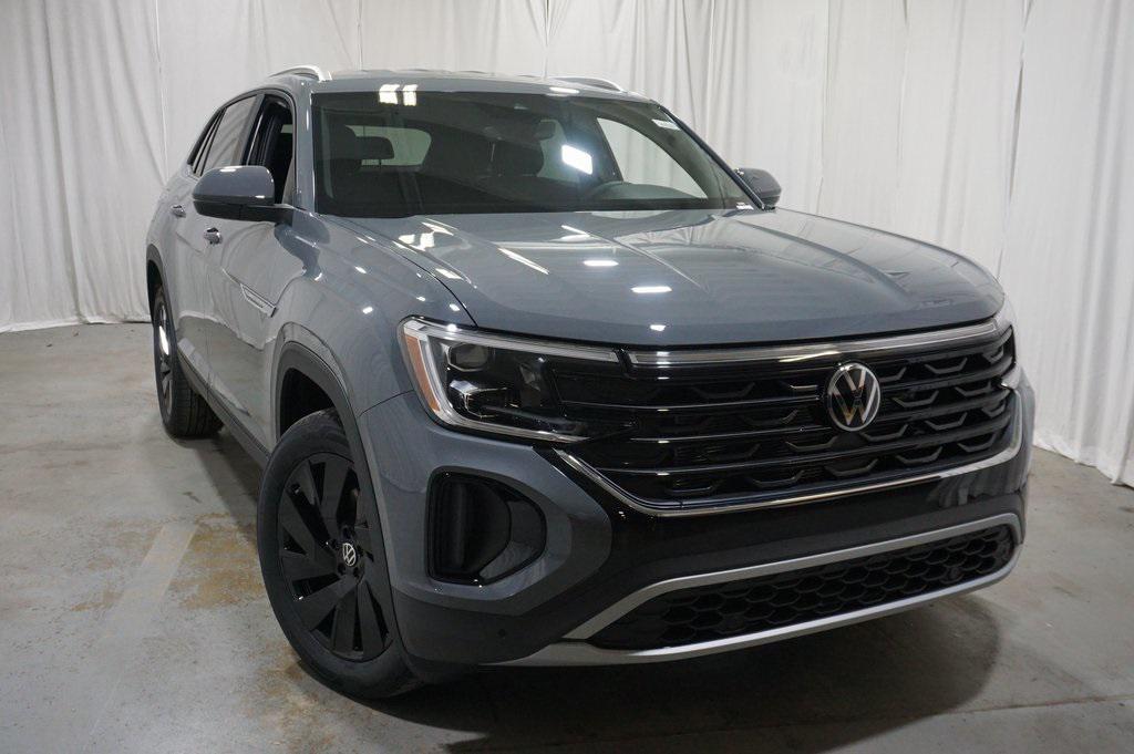 new 2025 Volkswagen Atlas Cross Sport car, priced at $41,008