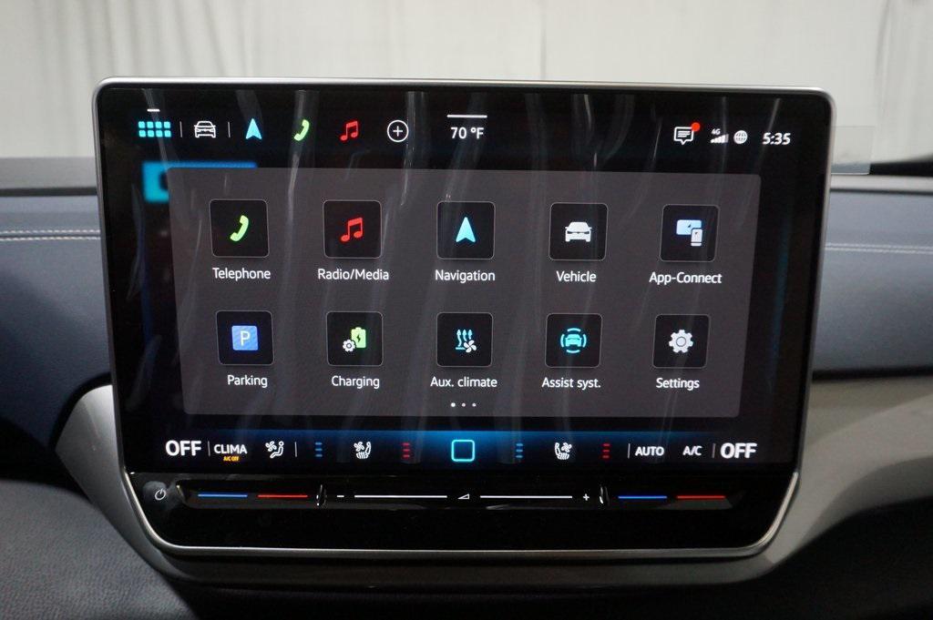 new 2025 Volkswagen ID.4 car, priced at $50,476