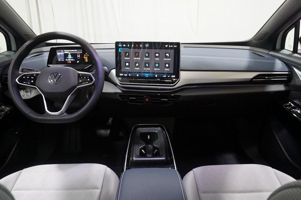 new 2025 Volkswagen ID.4 car, priced at $50,476