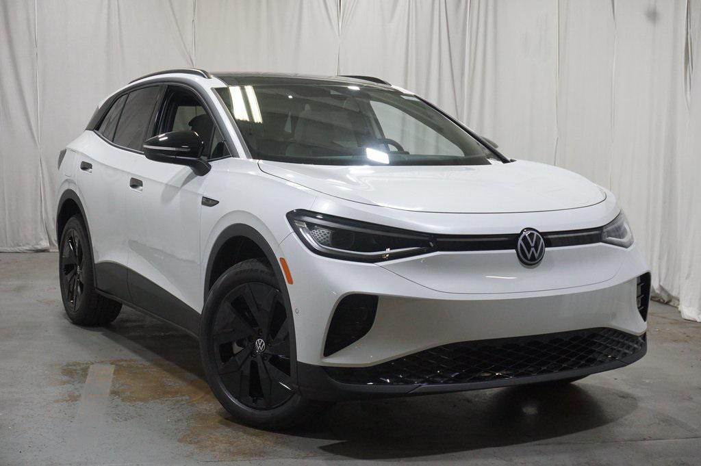 new 2025 Volkswagen ID.4 car, priced at $50,476