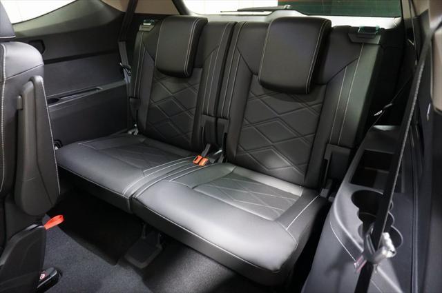 new 2025 Volkswagen Atlas car, priced at $44,702