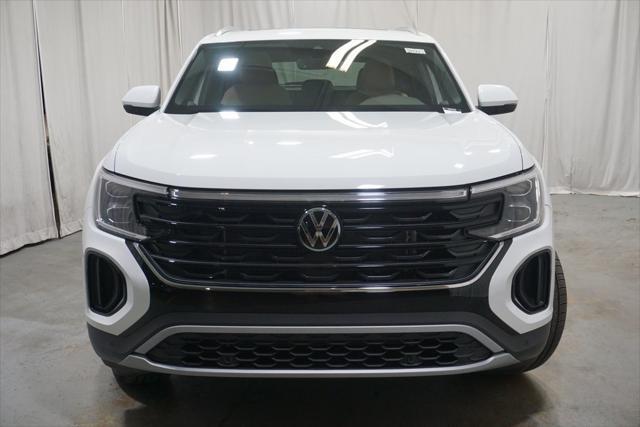 new 2025 Volkswagen Atlas Cross Sport car, priced at $43,591